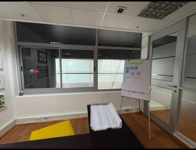 105M² OFFICE TO LET IN CLAREMONT
